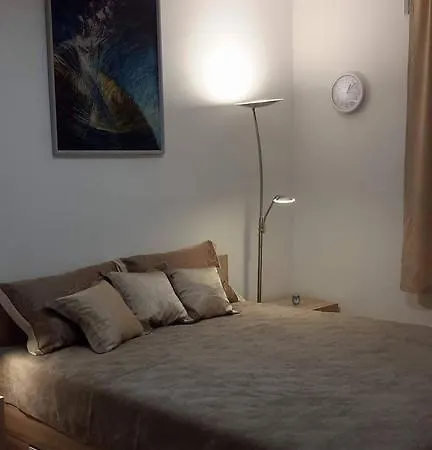 Stefania 35 Apartment