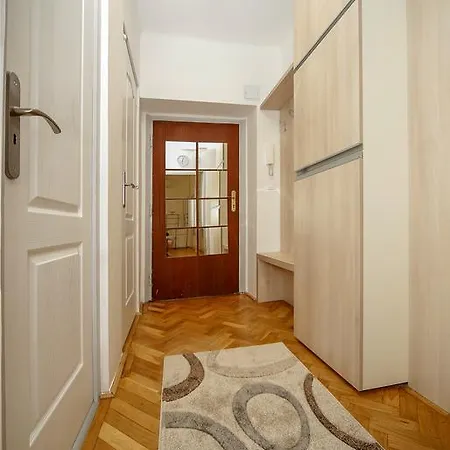 Stefania 35 Apartment *