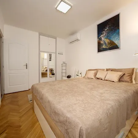 Stefania 35 Budapest