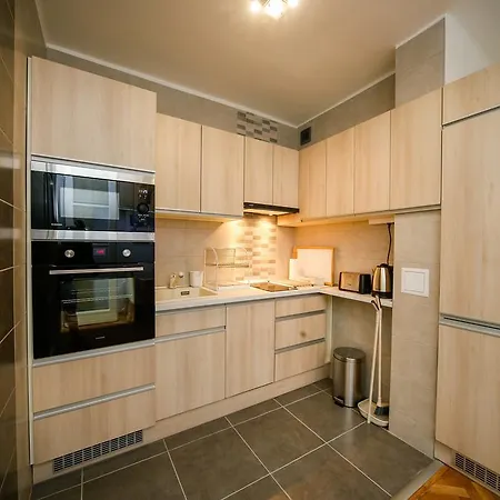Apartment Stefania 35 *